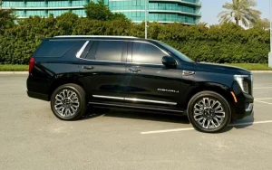 GMC Yukon Denali 2026 photo 3