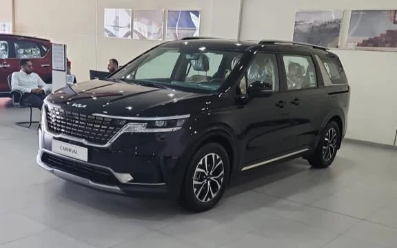 KIA Carnival 2024 for rent in Dubai