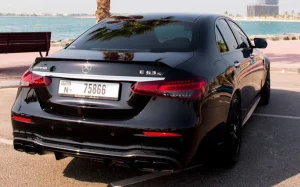 Mercedes-AMG E63 S 2023 صورة 3