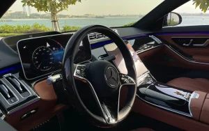 Mercedes-Benz S500 2024 Foto 5