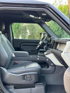Land Rover Defender 110 2024 photo 10