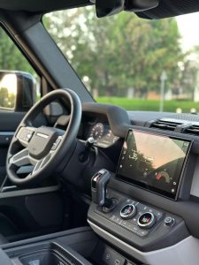 Land Rover Defender 110 2024 photo 18