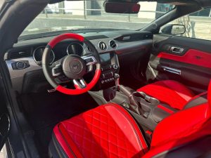Ford Mustang Convertible 2023 photo 4