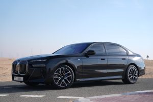 BMW 735I 2025 photo 2