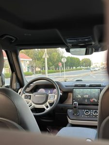 Land Rover Defender 110 2024 photo 2