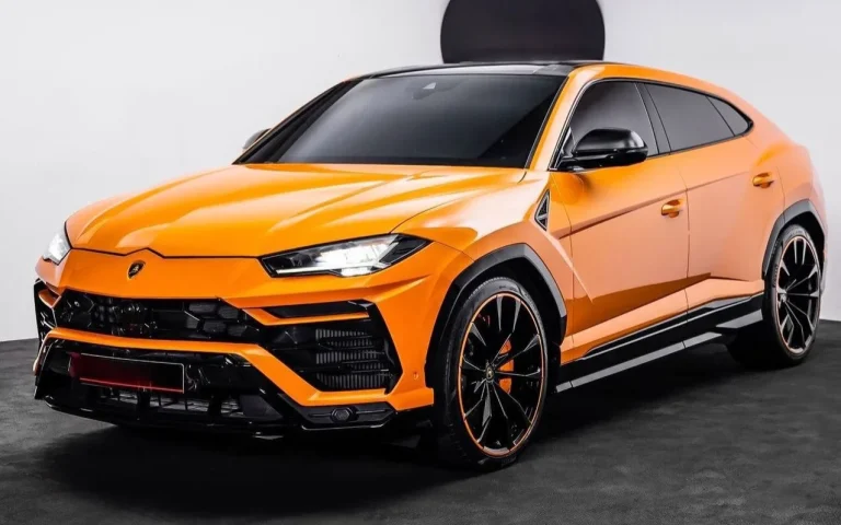 Lamborghini Urus 2025 للإيجار في دبي