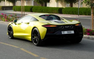 McLaren Artura 2025, фото 2