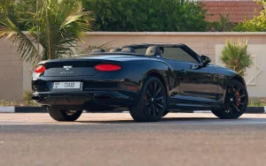 Bentley Continental GTC 2024 Foto 2