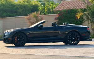Bentley Continental GTC 2024 Foto 3