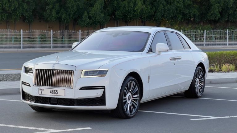 Rolls-Royce Ghost 2023 for rent in Dubai