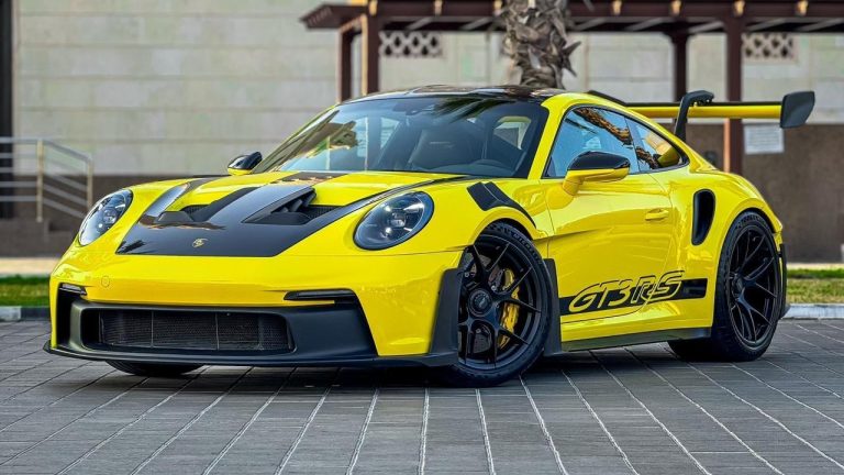 Porsche 911 GT3 RS 2025 for rent in Dubai