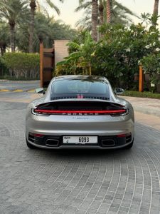 Porsche 911 Carrera Silver 2025 photo 6