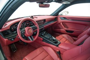 Porsche 911 Carrera 4 GTS 2025 (blue / Maroon) 2025 photo 6