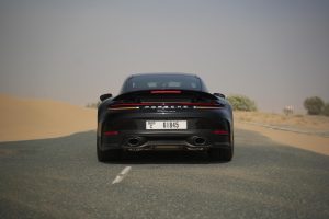 Porsche 911 Carrera Black 2025 photo 4