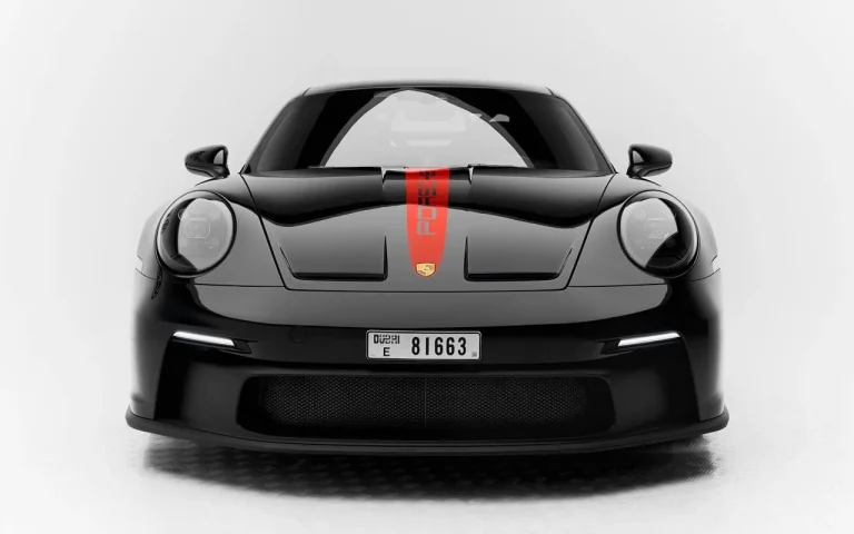 Porsche 911 GT3 2025 للإيجار في دبي
