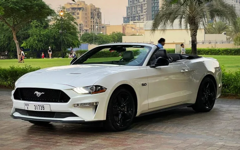 Ford Mustang GT Convertible 2024 للإيجار في دبي