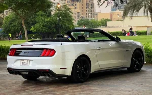 Ford Mustang GT Convertible 2024 photo 4