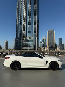BMW M8 Convertible 2023 photo 4