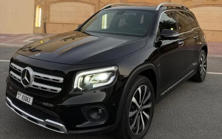 Mercedes-Benz GLB250 2024 للإيجار في دبي