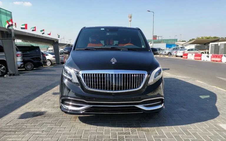 Mercedes-Maybach V-Class 2024 للإيجار في دبي