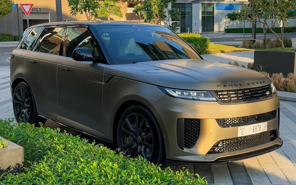 Range Rover Sport SV 2025 للإيجار في دبي