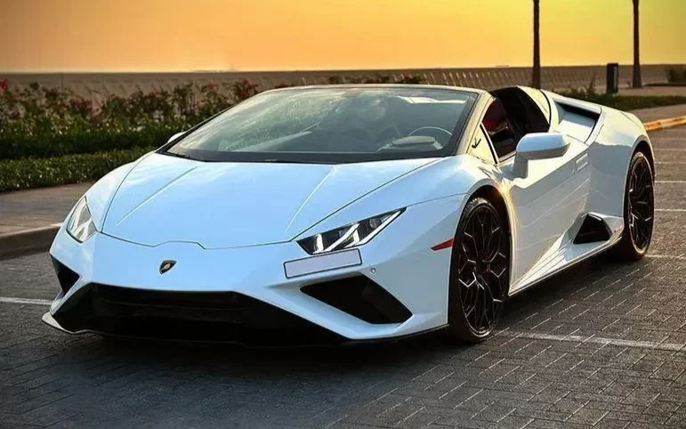 Lamborghini Huracan EVO Spyder White 2022 for rent in Dubai