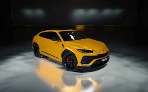 Lamborghini Urus Yellow 2024 photo 4
