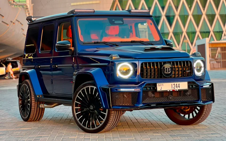 Mercedes Brabus 800 Blue 2025 للإيجار في دبي