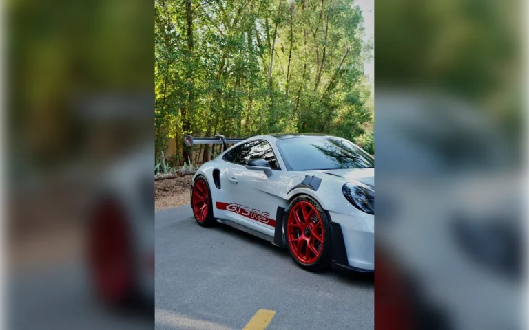 Porsche 911 GT3 RS White 2025 for rent in Dubai