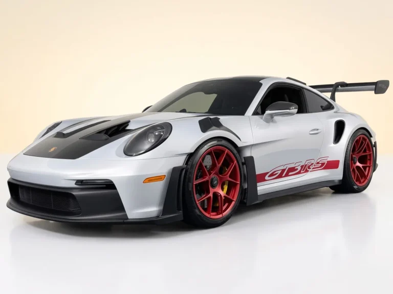Porsche 911 GT3 RS White 2025 for rent in Dubai
