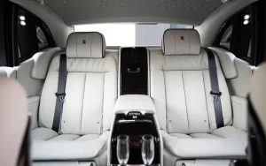 Rolls-Royce Phantom 2024 صورة 6