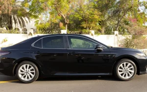 Toyota Camry SE 2023 photo 3